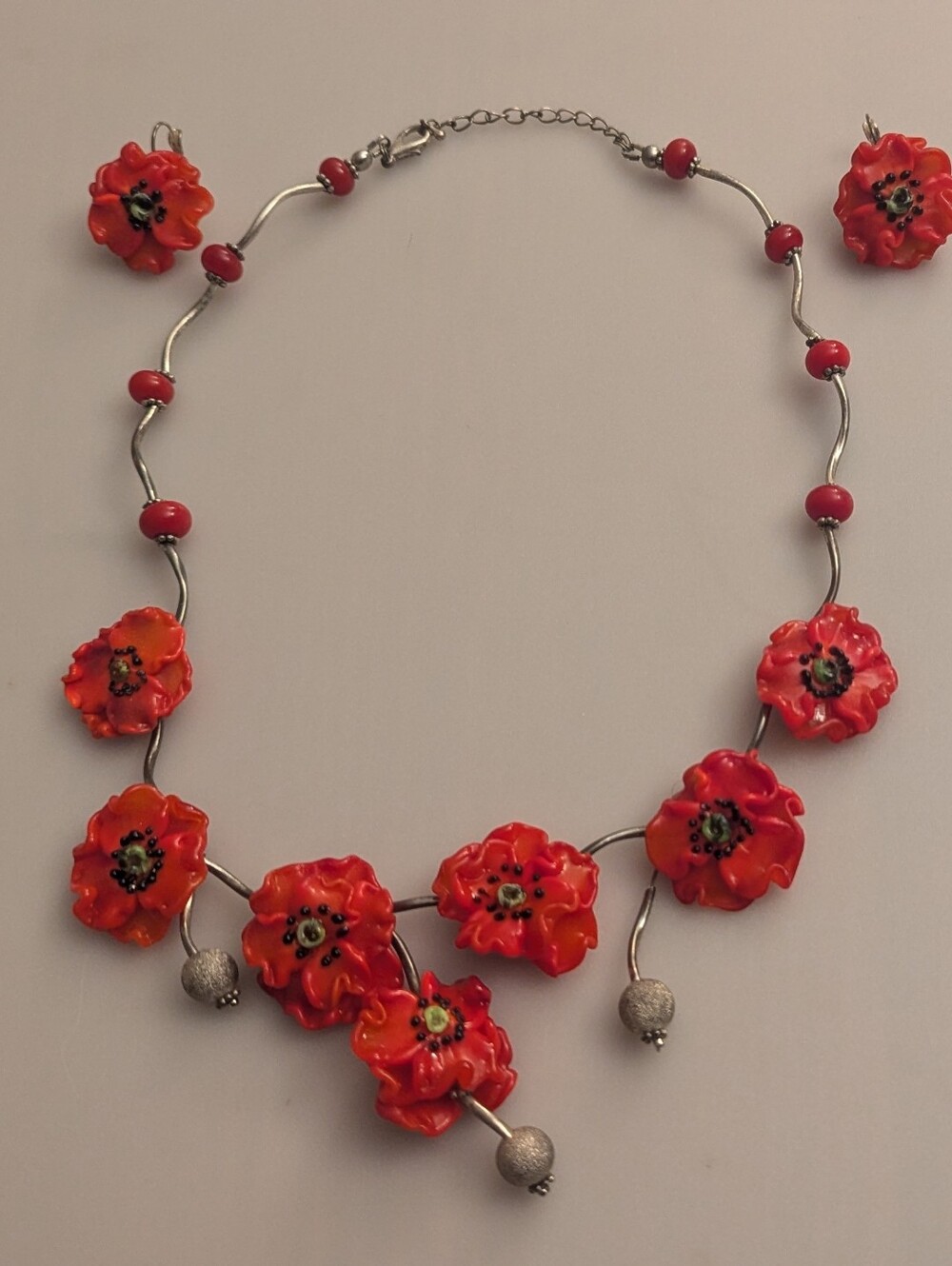 Glass & Metal Large Red Poppies Beaded Statement Necklace With Silver Earrings